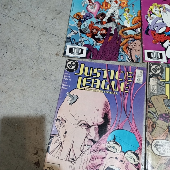 Comic books - Picture 3 of 4